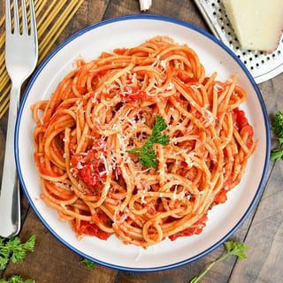 CREAT YOUR OWN PASTA 