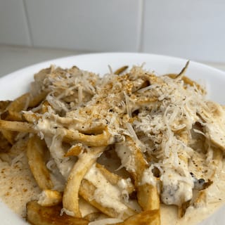 Cajun Fries Chicken Alfredo Pasta