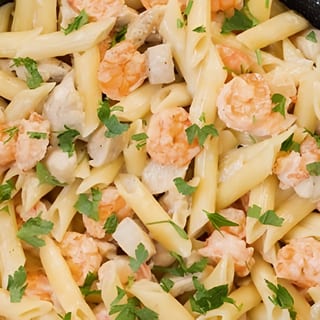Chicken & Shrimp Cajun Alfredo Pasta