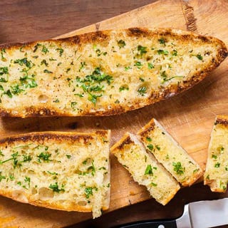 Garlic Bread (8")